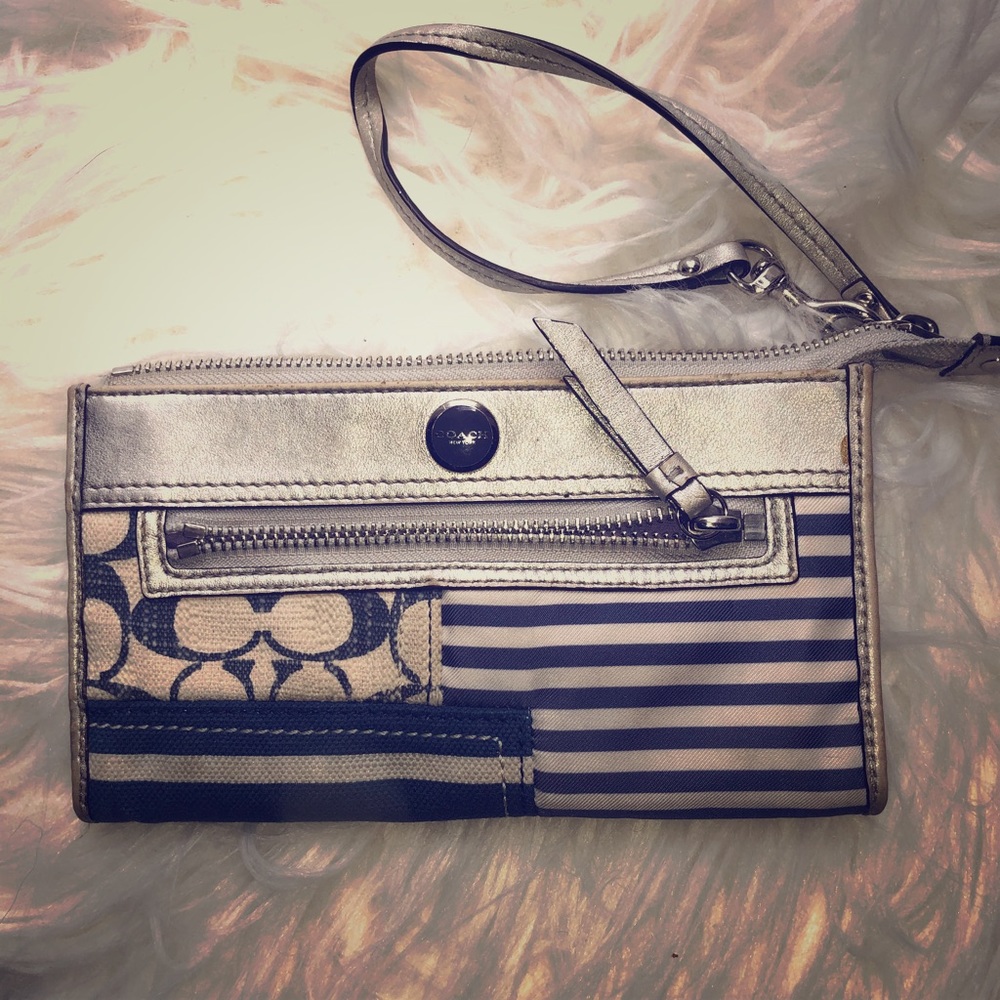 Used coach wallet/wristlet